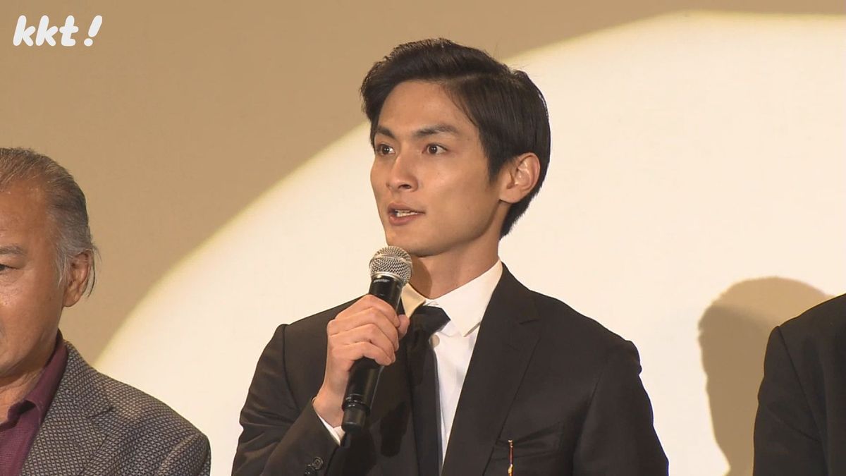 ｢くまもと復興映画祭｣であいさつする高良健吾さん(2018年)