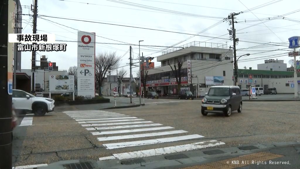 富山市　横断歩道を渡る女性がはねられ重体　トラック運転の男を逮捕