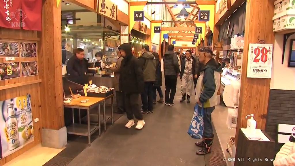 氷見市　ひみ番屋街　すべての店が営業を再開