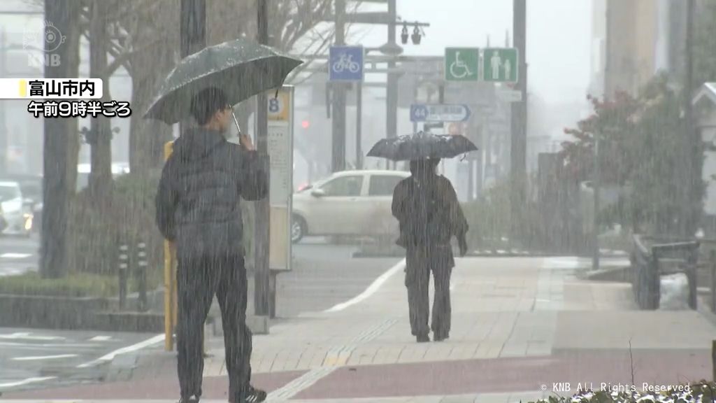 富山市で13日ぶりに積雪観測　このあとも雪が続く