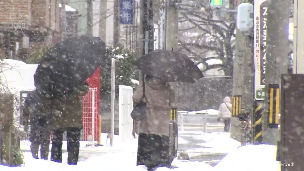 厳しい冷え込み　富山県内はあすの明け方にかけて積雪急増のところも