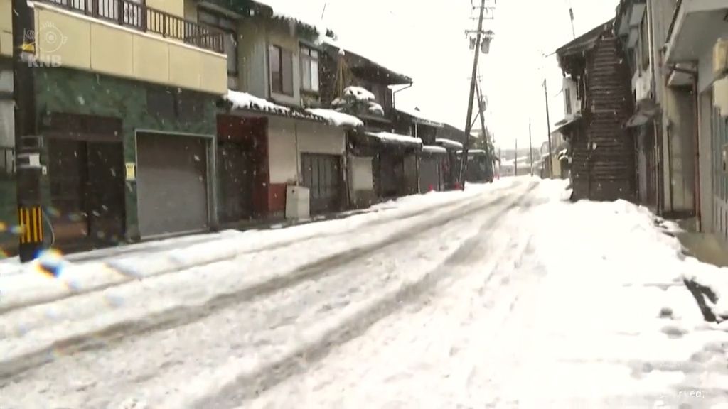 富山県内は引き続き雪　被災地には厳しい寒さ