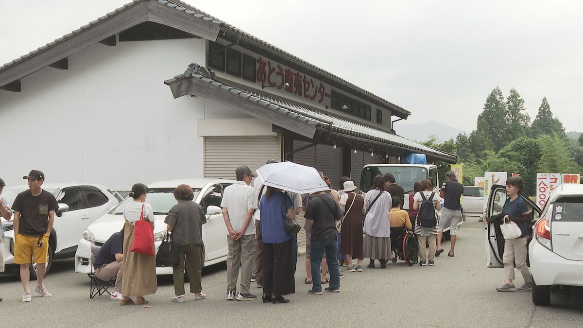 30キロが1万8000円…新米の販売開始に行列が 山口・阿東のコメ直売所 