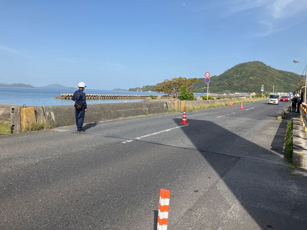 周防大島で歩行者と軽トラックが衝突 歩行者が意識不明