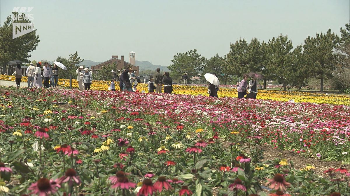 ゴールデンウイーク行楽地にぎわう オープンしたばかりの山口きらら博記念公園のフラワーガーデンも多くの人が訪れる