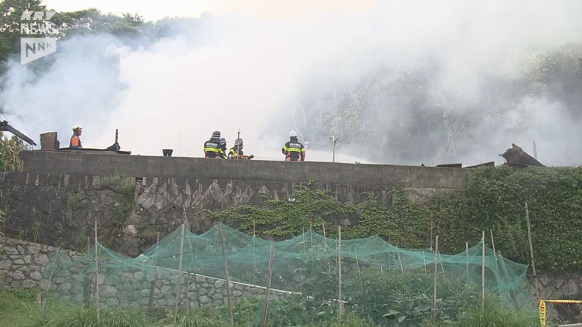 美祢市の住宅で建物火災…火はほぼ消し止められるも70代母親と連絡取れず