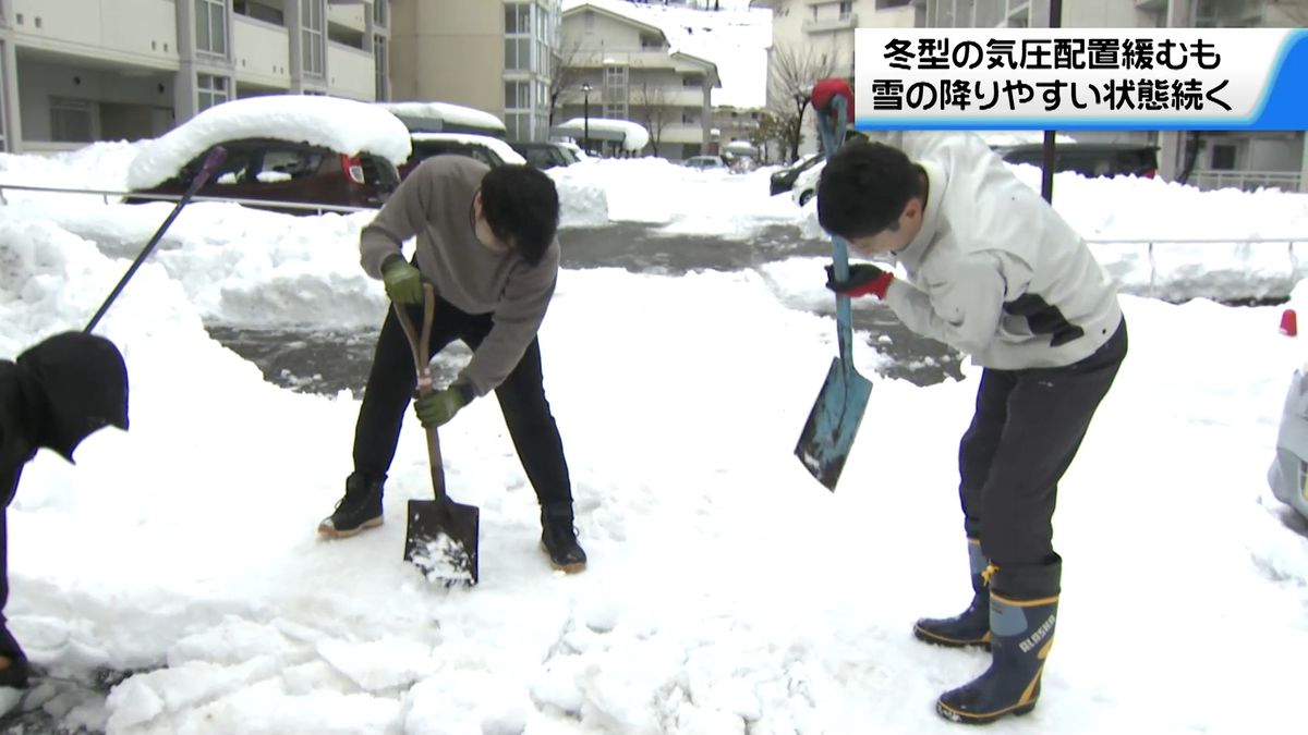 石川県内 11日まで雪降りやすい状態に　排雪場にトラック続々と