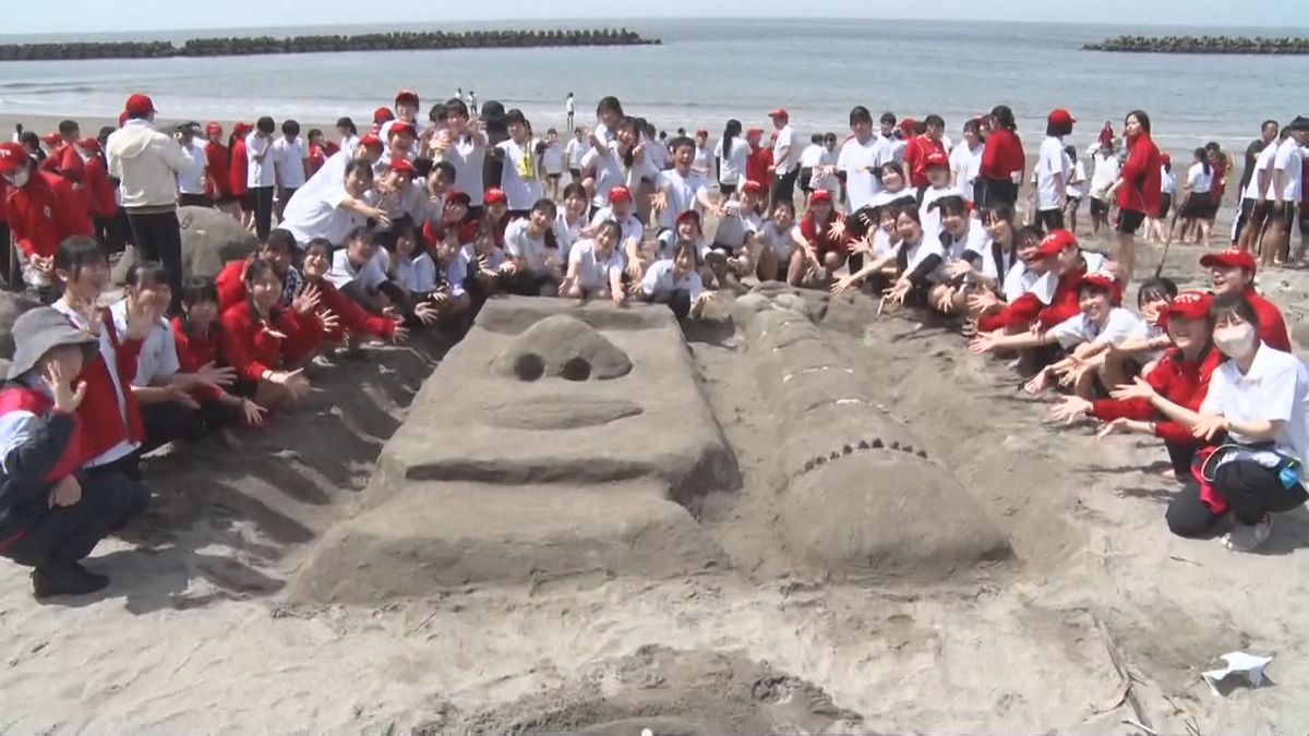 新しいクラスの結束力高めようと総勢１４００人のサンドクラフト大会　神村学園