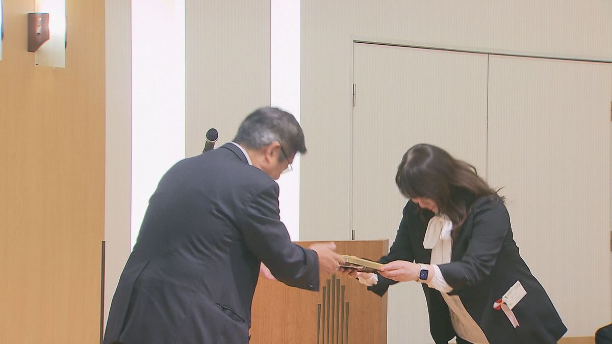鹿児島広告協会賞 表彰式 KYTは2作品が入賞 バスケW杯CMとソロ活CM