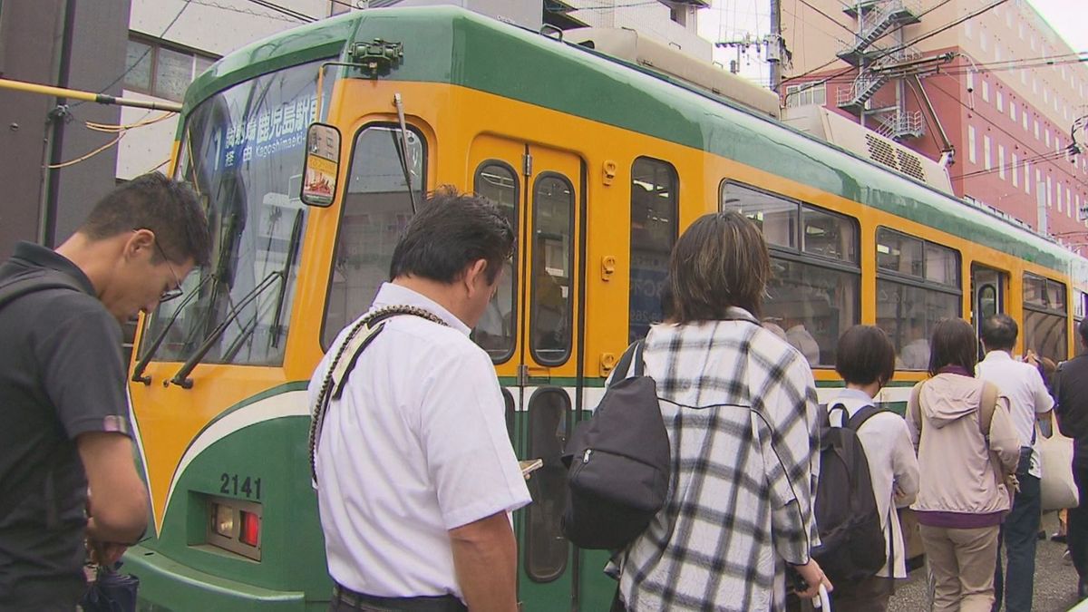 「朝来てびっくり焦る」 鹿児島市電の脱線事故　谷山電停前の臨時の停留所に長蛇の列