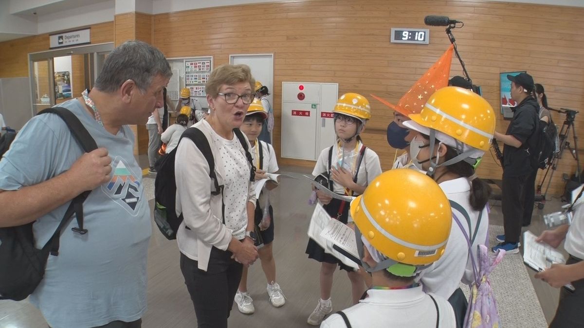 桜島キッズ国際交流プロジェクト　小学生が英語を使った挑戦「外国人観光客に桜島を紹介」