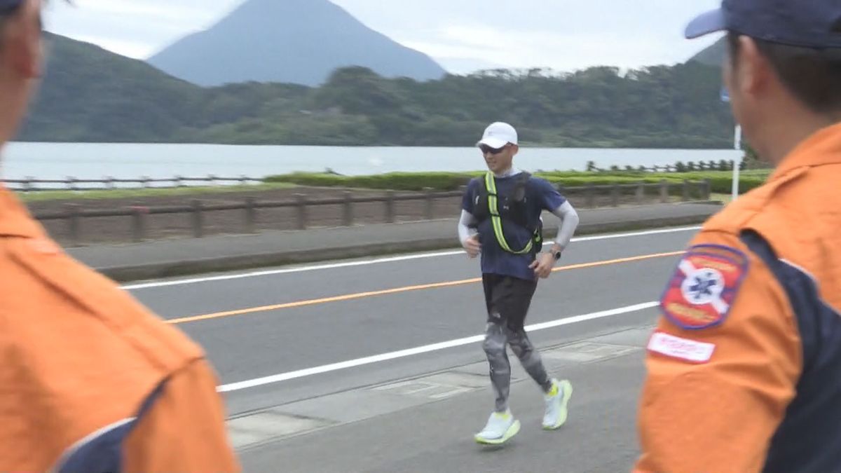 新人機動救難士 田中貫太さん 100キロ行軍に挑戦　