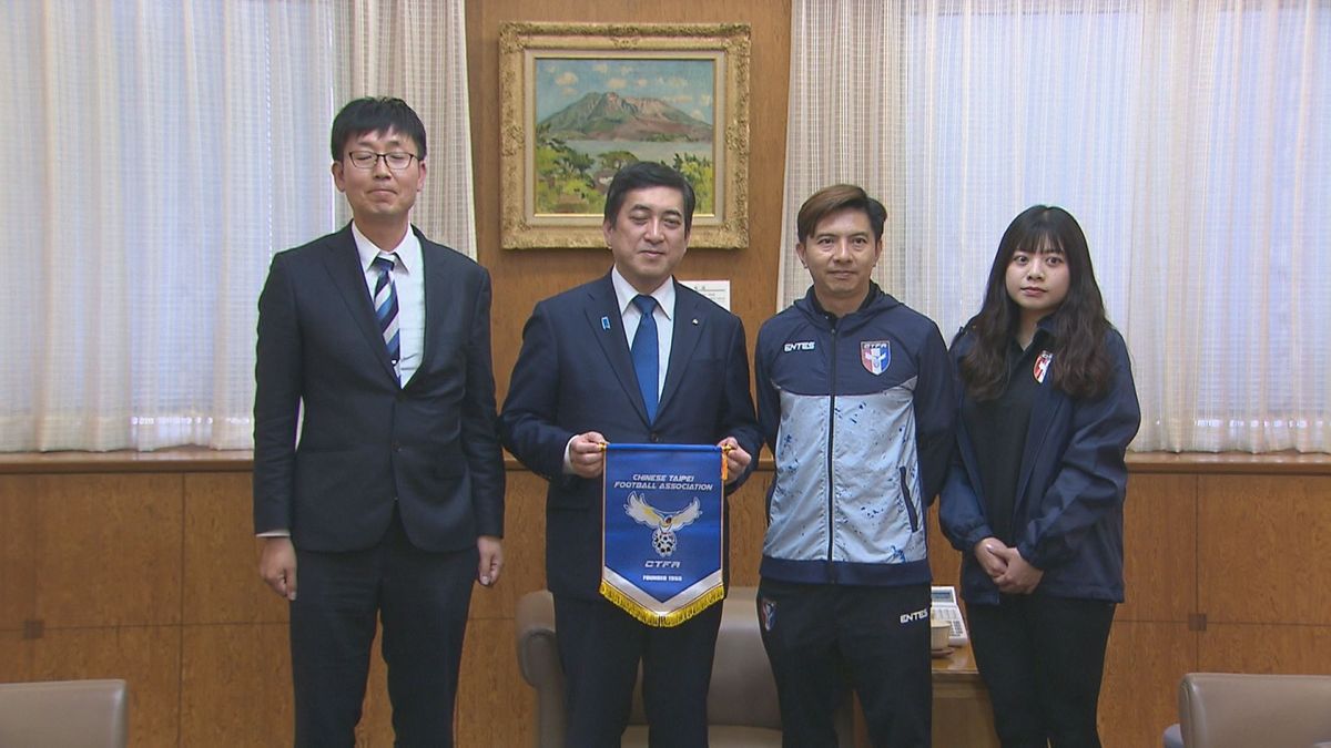 台湾女子サッカー県内でキャンプ 塩田知事台湾地震お見舞いの言葉