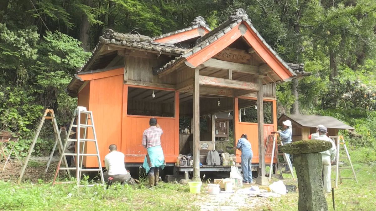 「こういうことでもないと来られない」　草刈り×観光「草刈りツーリズム」霧島市の安楽温泉郷