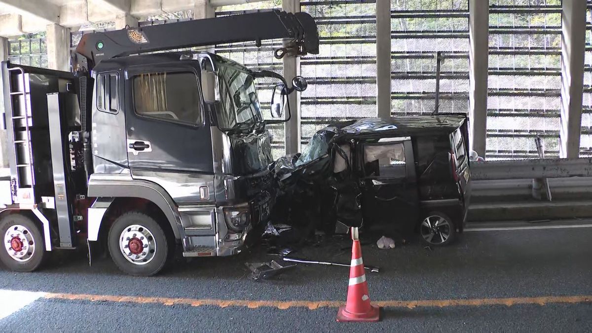 大型トラックと軽乗用車衝突　東根市の30歳女性が死亡　夫も意識不明＜宮城＞