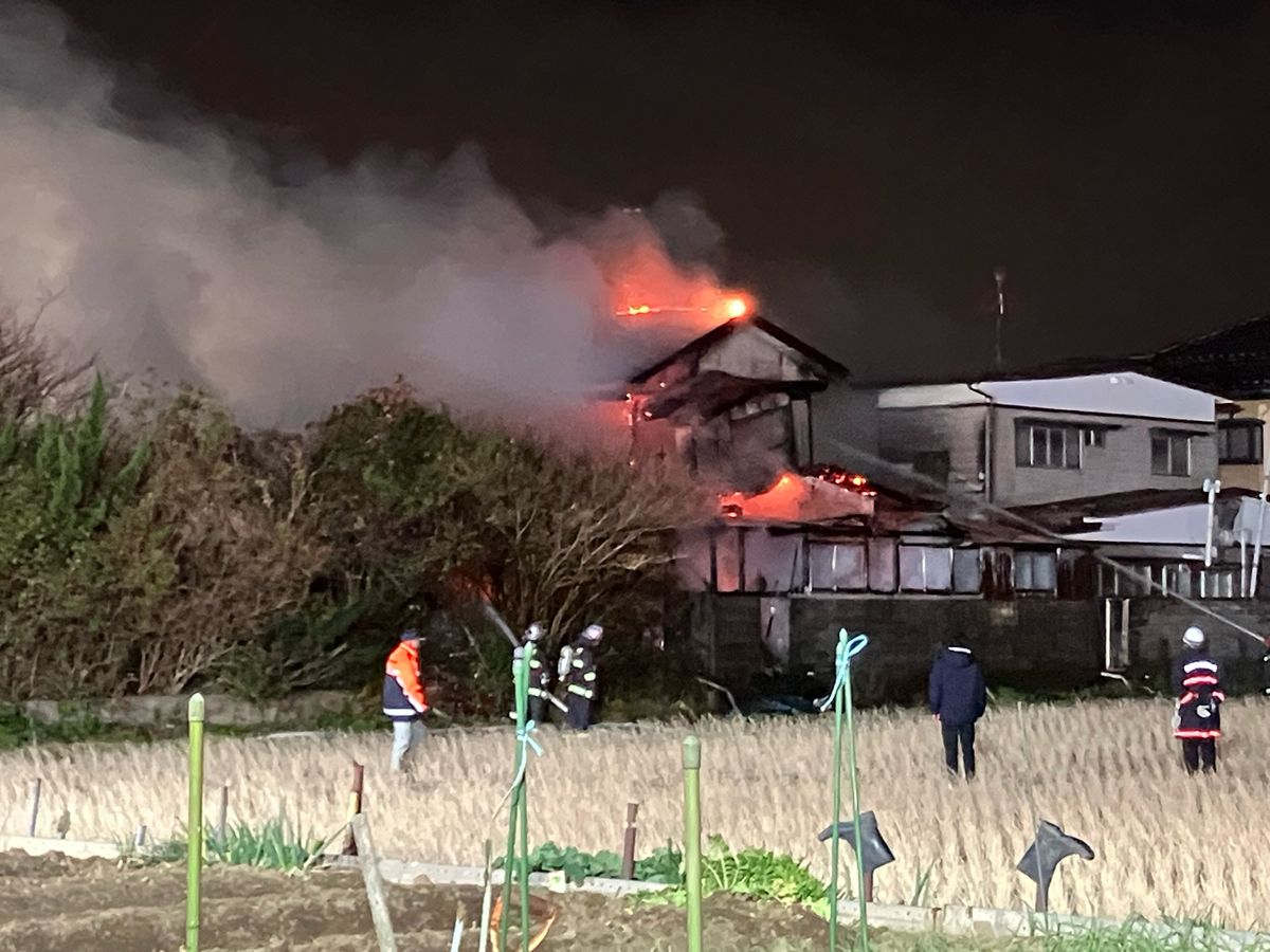 ＜速報＞宮城・多賀城市で住宅焼ける火事　ケガ人の情報なし　現在・消火活動中（11日午後5時半時点）