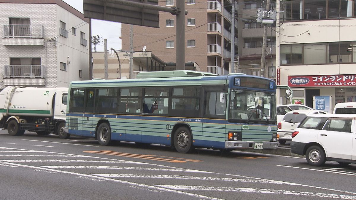 市バスなど3台からむ事故 乗客ふくめケガ人なし ゴミ収集車が2回衝突か＜仙台＞