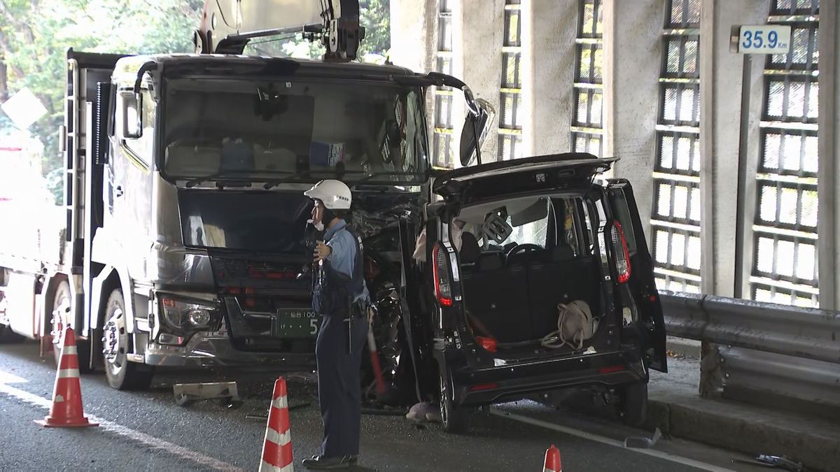 【2人が意識不明】30代男女搬送　国道48号で大型トラックと軽乗用車が正面衝突＜作並・関山トンネル付近＞