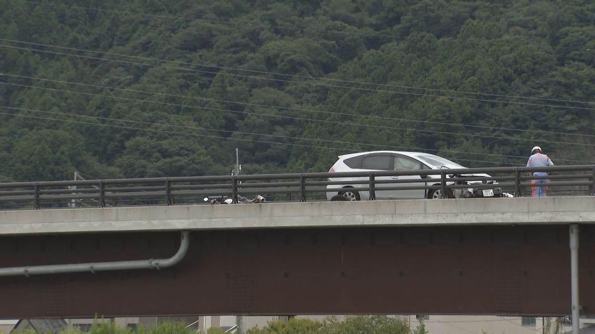 石巻市の国道で乗用車とバイクの事故　仙台市の57歳女性が死亡　＜宮城＞