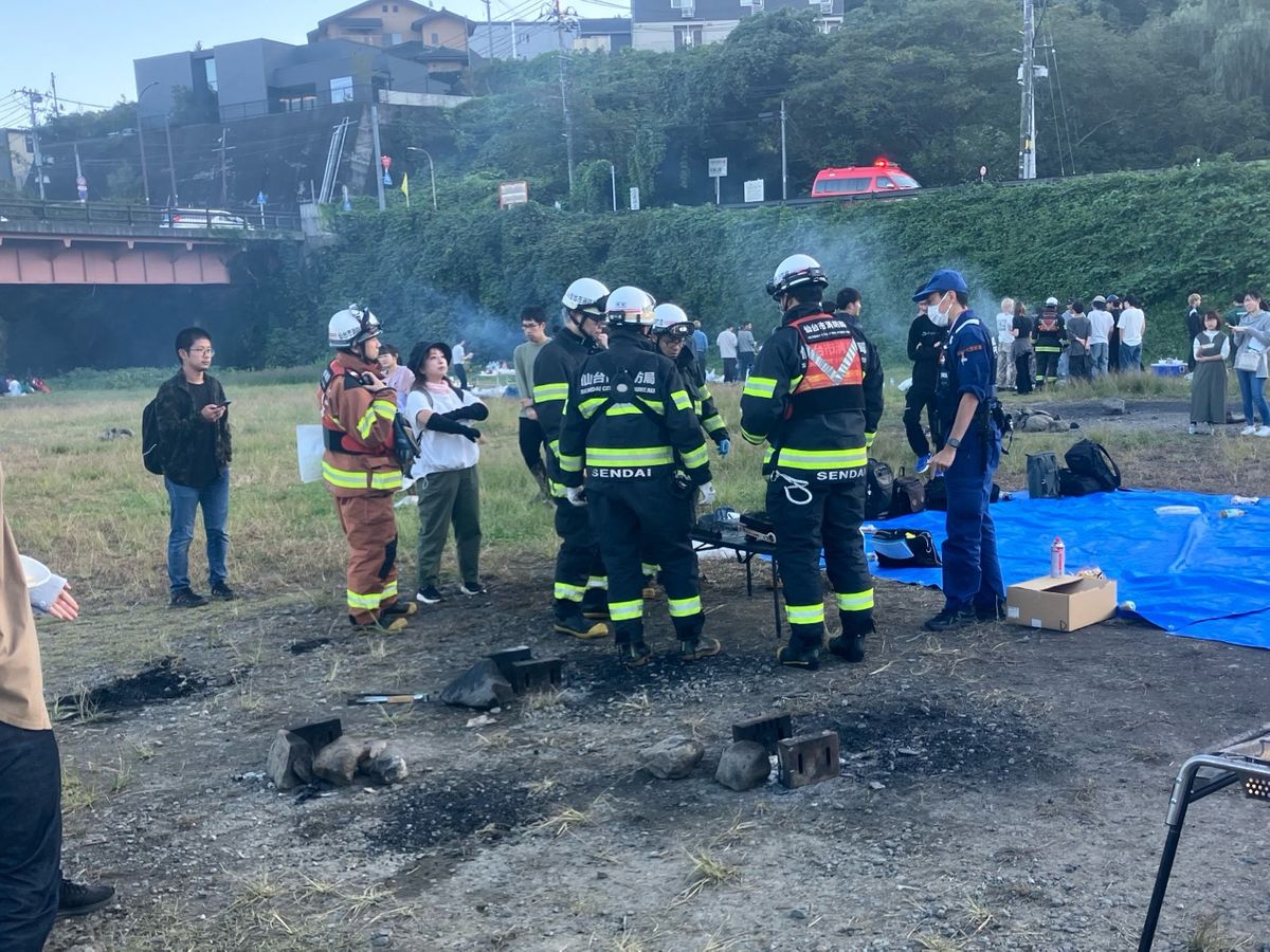 【続報】ガスボンベ爆発５人軽傷　河川敷で大学生が芋煮会　宮城・仙台市