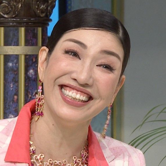 アンミカ「抽象的。ふわっと喜ぶ」“通販女王”の話術テクニックにさんまも感心