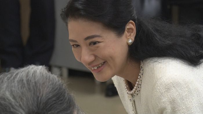 雅子さま、13年ぶりに高齢者施設を訪問