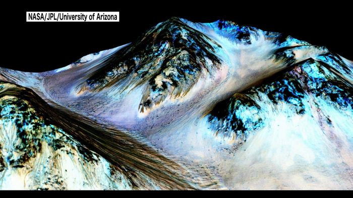 火星に水が流れる「強い証拠」ＮＡＳＡ発表