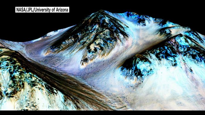 火星に水が流れる「強い証拠」NASA発表