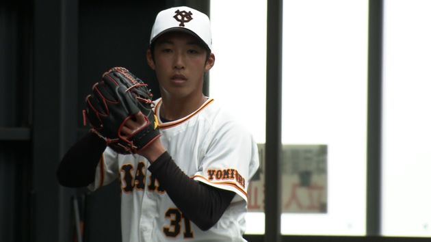 阿部慎之助コーチ 100点満点 と大絶賛 巨人ドラ3赤星優志が1軍デビュー 阿部慎之助コーチ 100点満点 と大絶賛 巨人ドラ3赤星優志が1軍デビュー