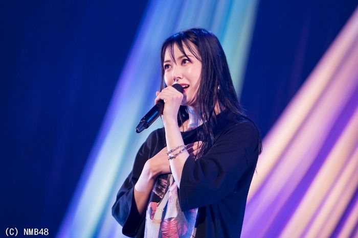 白間美瑠、卒業後はアーティストとして活動