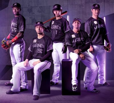 ロッテ2年連続black Summerユニ 去年打率4割超えの 夏男 藤原恭大の活躍に期待