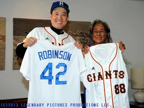 巨人・原監督、ロビンソン夫人と感激の対面
