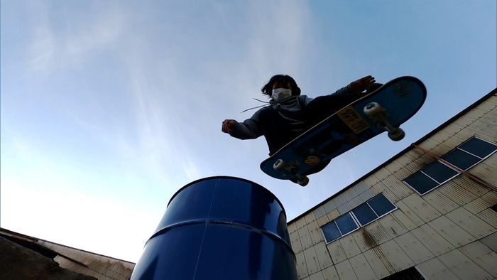 スケートボード金メダリスト西矢椛「動画は名刺みたいなもの」“廃工場”で撮影！面白さへの探究心