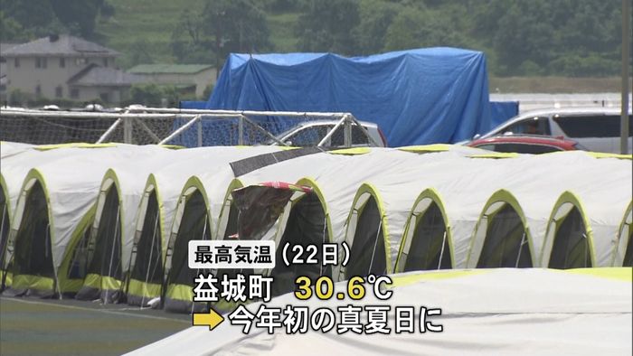 熊本県各地で真夏日…避難生活に厳しい暑さ