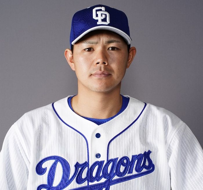 中日・高橋周平がまさかの落球 先発・岡野祐一郎は動じず抑える ファンは「周平らしくない」