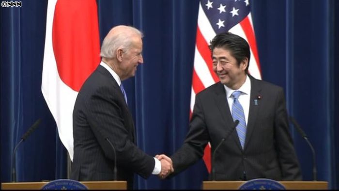 首相と米副大統領 中国の防空識別圏に懸念