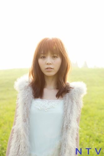 平野綾、最新曲は「キタキツネ物語」挿入歌