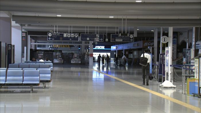 台風上陸1週間 関空、急ピッチで復旧作業