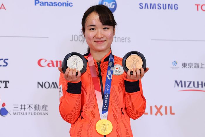 卓球・伊藤美誠が11日の巨人戦の始球式