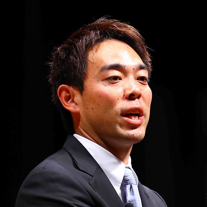 秋山翔吾が広島入団会見 決め手は「本部長から通算2000本という言葉」背番号は「9」