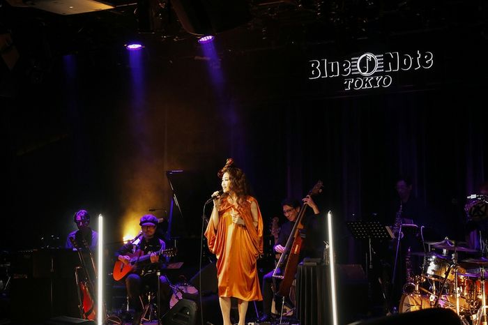 JUJUがデビュー18年、ファンに感謝