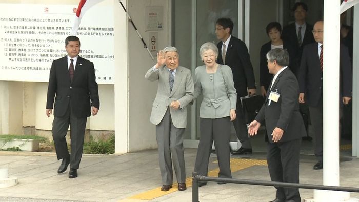 両陛下 初訪問の与那国島で在来馬をご覧に