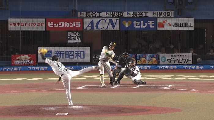 「佐々木朗希がチート過ぎる」阪神チャンスも4番・佐藤輝明が空振り三振 2打席連続チャンスで凡退