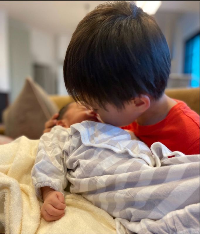 千原ジュニア インスタで第2子誕生を報告