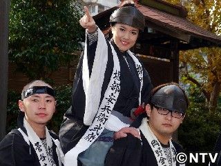 出光仁美がヒット祈願…赤穂浪士姿で奉納唱