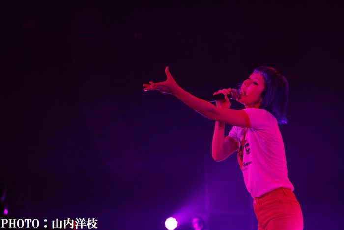 「ROCK AX」開幕!木村カエラが躍動