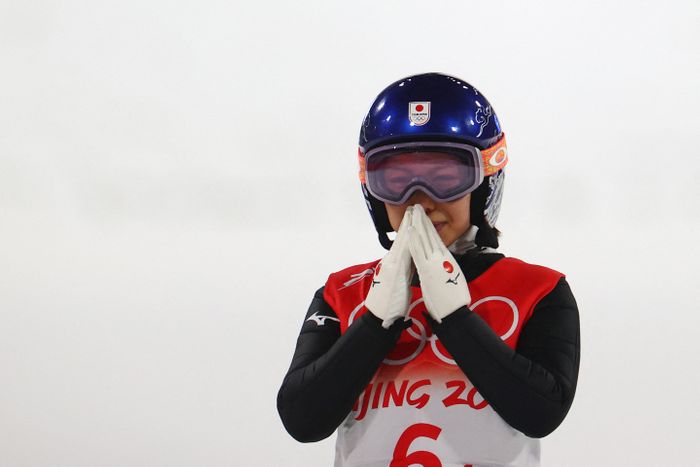 失格の高梨沙羅 スーツの太ももまわりが規定より2cm大きかった 鷲澤コーチ「高梨沙羅選手は悪くない」