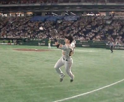 1イニングで2度の 華麗な守備 坂本勇人に代わったショート湯浅大 1イニングで2度の 華麗な守備 坂本勇人に代わったショート湯浅大
