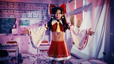 西川貴教 ヘソ出し 巫女姿 を披露も 大丈夫ですかね ゲームキャラクターになりきり恐縮 西川貴教 ヘソ出し 巫女姿 を披露も 大丈夫ですかね ゲームキャラクターになりきり恐縮