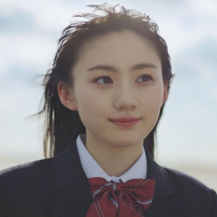 乃木坂46、5期生新メンバー発表…10人目は神奈川出身18歳　川﨑桜さん
